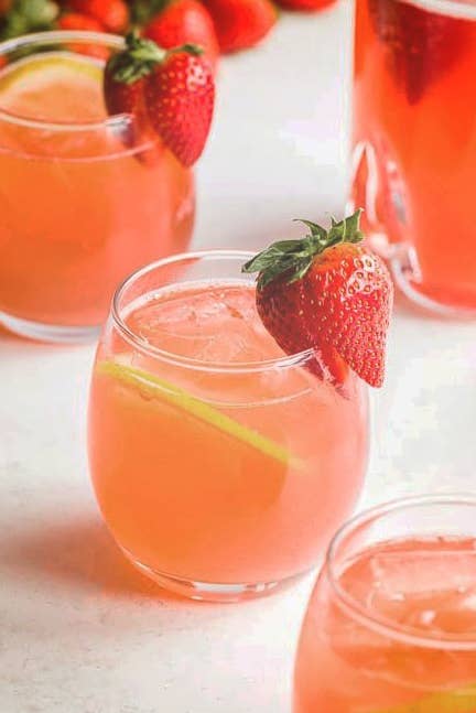 Stawberry Rhubarb Fizz
