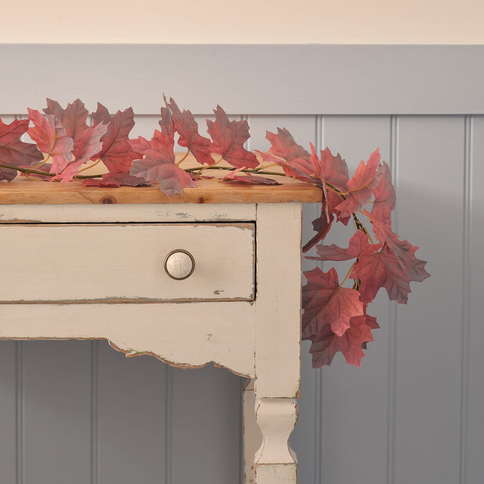 2.5m Pre Lit Maple Leaf Autumn Garland
