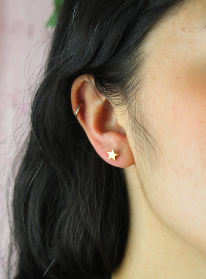 Star Screw On Stud Earrings - Gold Plated