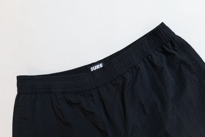 Banner Nylon Short - Black