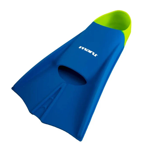 Maru Short Blade Fin for children in blue and lime, designed for swimming and diving, with adjustable strap and streamlined shape.
