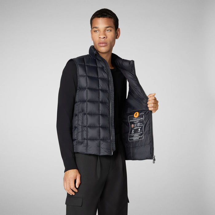 MEN'S OSWALD PUFFER VEST WITH STANDING COLLAR IN BLACK
