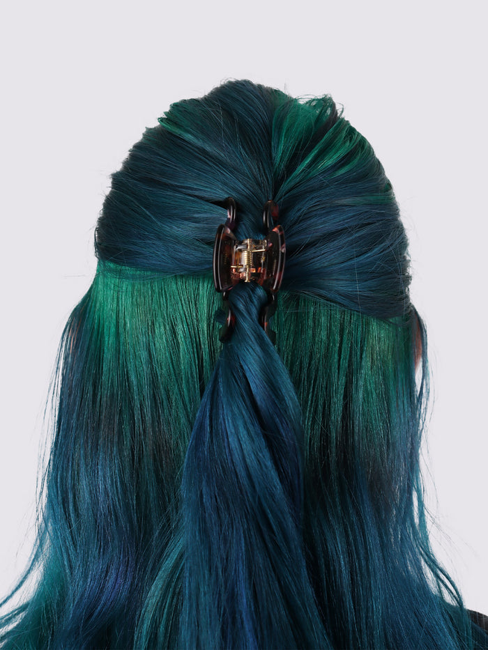 Mini Wave Eco Hair Claw | Rainbow Tortoiseshell-Image 2