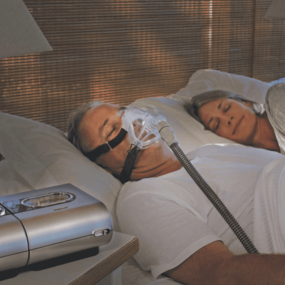 man sleeps soundly with the mirage quattro fx