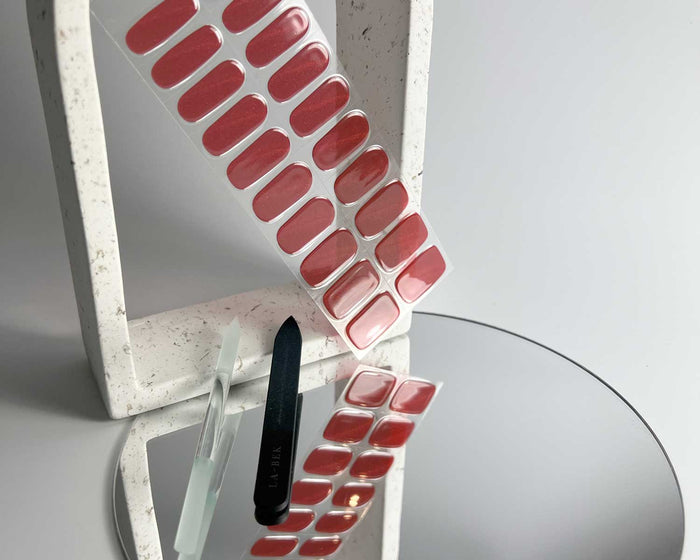 Semi-cured Gel Nail Wraps - Crimson cats eye