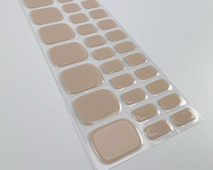 Oat Latte gel nail toe wrap strip close-up