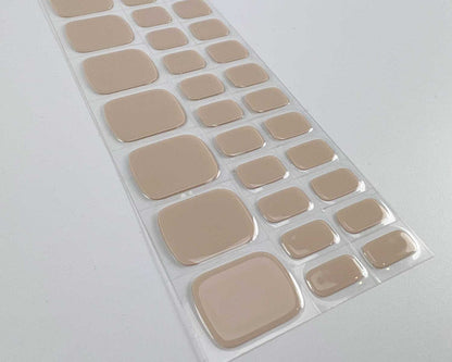 Oat Latte gel nail toe wrap strip close-up