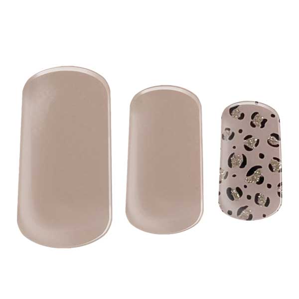 Semi-cured gel nail wraps in Purrluxe Blush, product shot
