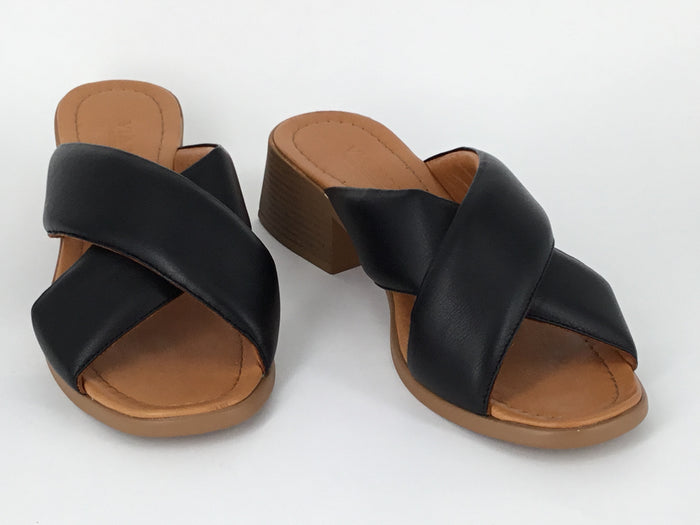 Via Nova Gurus available in 2 colours